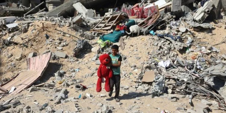 Fighting rages in Gaza as Red Cross says 22 killed in shelling near office