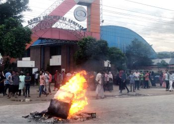 Shivpur of Narsingdi demanding due salary Road blockade by Thamex Group workers