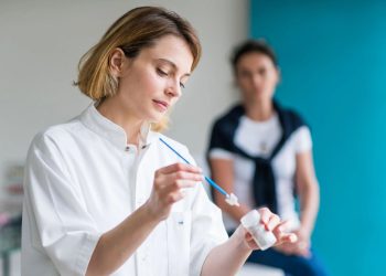 Women urged to accept NHS cervical screening invitations