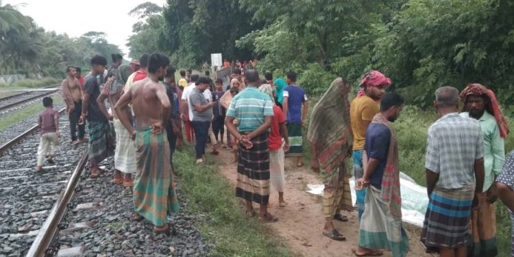 Man dies after being hit by Maitree Express train