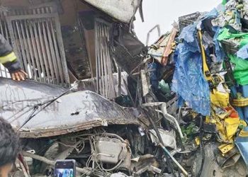 6 killed, 28 injured in Dinajpur road accident