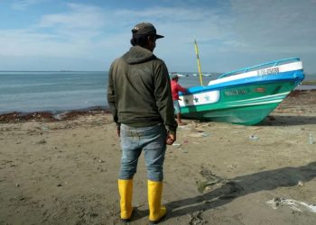 ‘If you protest, you die’: drug gangs recruit Ecuador’s fishermen