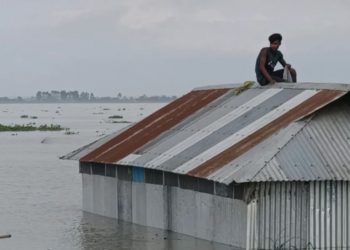 Flood crisis deepens in Kurigram: 1.5 lakh stranded as rivers swell