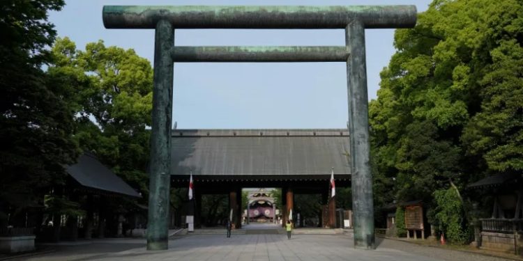 Chinese man arrested, two others sought for vandalising Japan war shrine