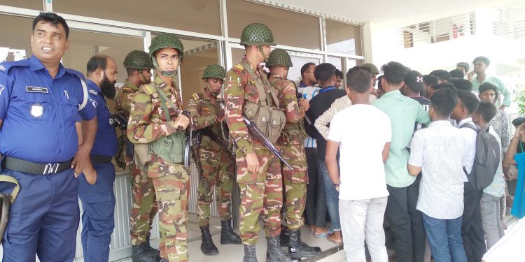 Students protest demanding resignation of principal and teacher of textile institute in Naogaon