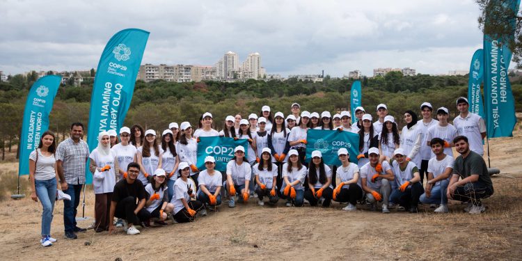 COP29 Volunteers Launch “Green Recyclers” Cleanup Campaign