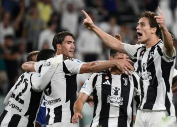 Juve give Motta perfect start against Como as Atalanta thrash Lecce