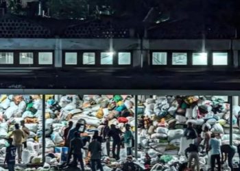 A nation united for flood Victims: Volunteers, students, and armed forces lead the charge in relief operations