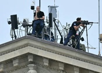 French police win plaudits after high-risk