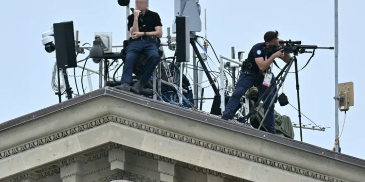 French police win plaudits after high-risk