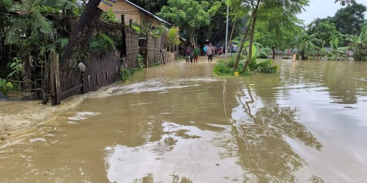 Flood death toll rises to 27, number affected people decreases