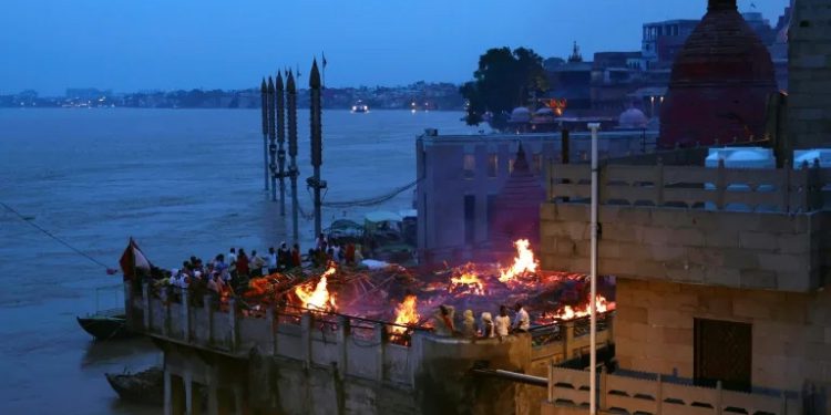 The holy city in India where thousands go to die