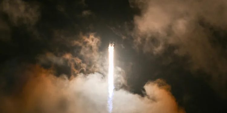 SpaceX makes history with first spacewalks by private citizens