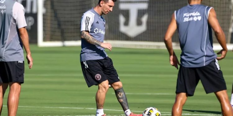 Messi set to return after two-month lay off