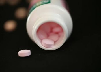 New migraine drugs no better than cheap painkillers: big study