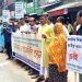 The teachers of Akkelpur left the school on the road to demand