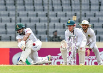 Mehidy fifty steers Bangladesh towards parity at 201-6