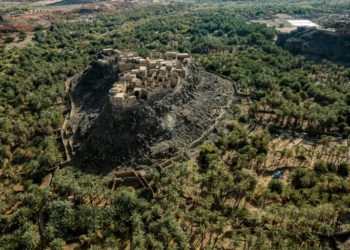 4,000-year-old town discovered hidden in Arabian oasis