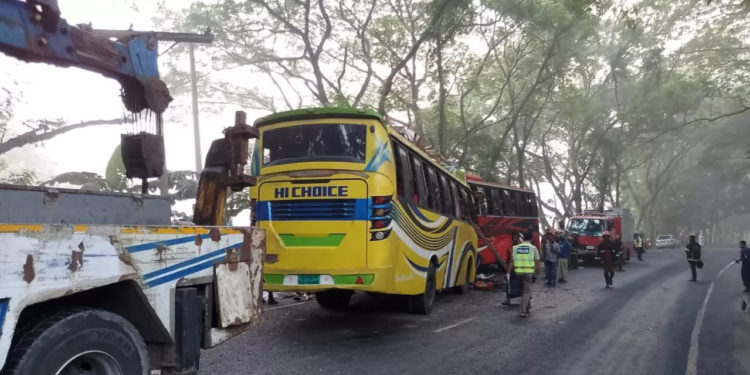 Five killed, 20 injured in head-on collision of two buses in Faridpur: Police