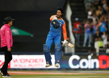 India in record six-hitting spree to rout South Africa