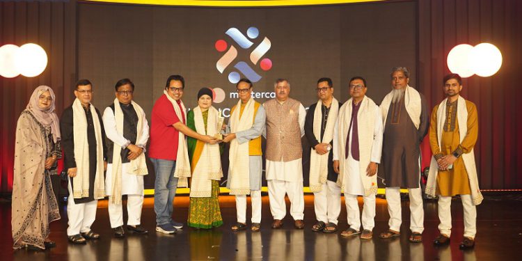 PriyoShop Co-Branded CMSME Credit Card Get Mastercard Excellence Award 2024