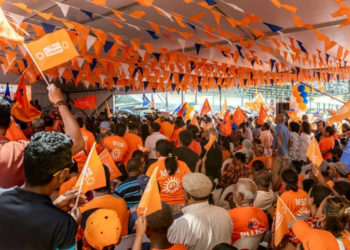 Mauritius votes in close-fought election race