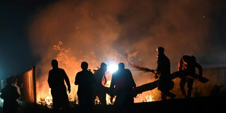 Supporters of Khan's Pakistan Tehreek-e-Insaf (PTI) party have defied a government crackdown with regular demonstrations (Abdul MAJEED) (Abdul MAJEED/AFP/AFP)