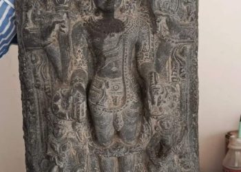 Vishnu idol weighing eleven and a half kg was recovered from Lalmonirhat