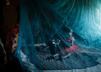 Bed nets -- up to now the prime weapon against malaria -- may be much less effective against the urban mosquito (YASUYOSHI CHIBA) (YASUYOSHI CHIBA/AFP/AFP)