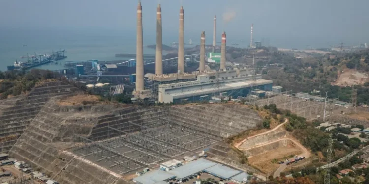 Indonesia has pledged to phase out coal power in 15 years and reach net-zero emissions by mid-century (Ronald SIAGIAN) (Ronald SIAGIAN/AFP/AFP)