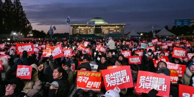 ‘Do your freaking job’: S. Korean protesters frustrated by failing impeachment vote