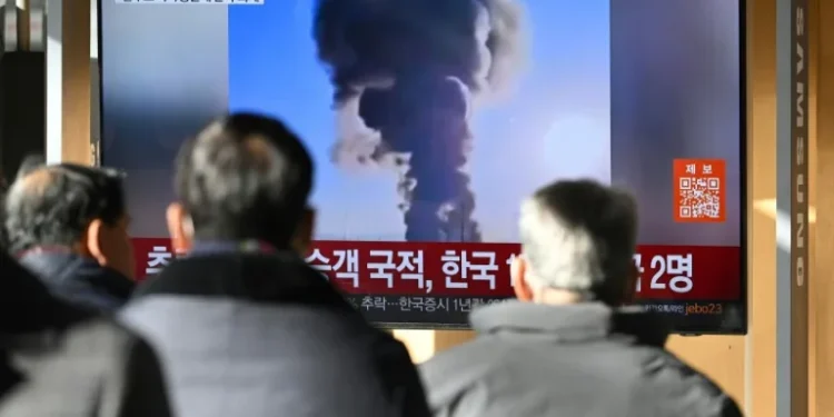 Plane with 181 on board crashes in South Korea, killing 85