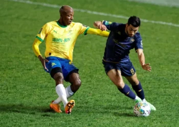 Mamelodi Sundowns finish with nine men in loss at Raja Casablanca