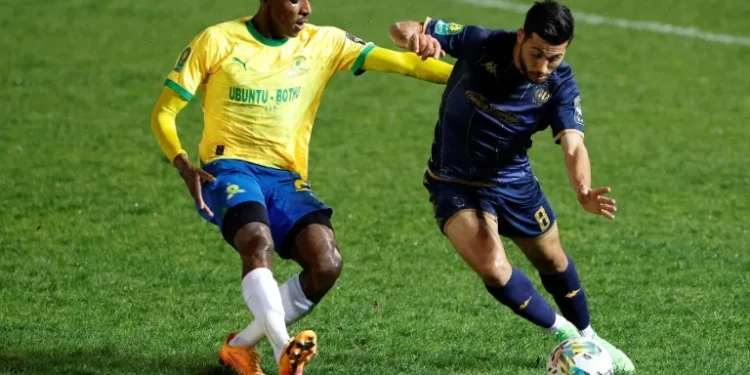 Mamelodi Sundowns finish with nine men in loss at Raja Casablanca