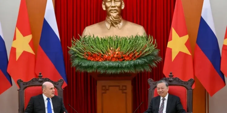 Russia, Vietnam sign nuclear energy deal