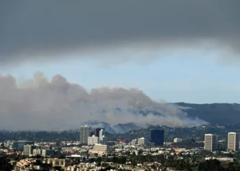 Deadly Los Angeles wildfires threaten Hollywood