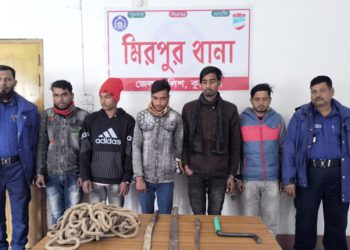 arrested while preparing for robbery in Mirpur, Kushtia, local weapons recovered