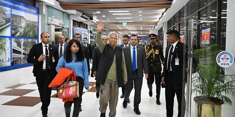 CA leaves Dhaka for Davos to attend WEF