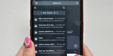 Chinese AI tool Manus can perform tasks such as booking tickets and sorting resumes (ADEK BERRY) (ADEK BERRY/AFP/AFP)
