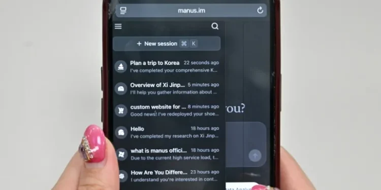 Chinese AI tool Manus can perform tasks such as booking tickets and sorting resumes (ADEK BERRY) (ADEK BERRY/AFP/AFP)
