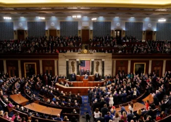 Love and loathing for Trump in longest ever Congress speech