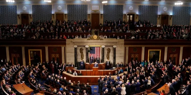 Love and loathing for Trump in longest ever Congress speech