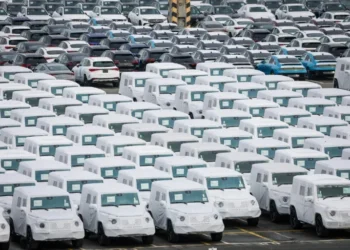 More automakers drop earnings guidance over tariffs