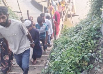 River crossing in modern times by ferry-boat
