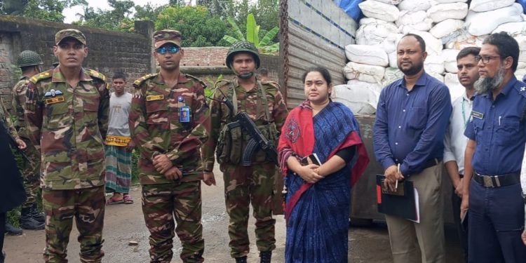 3,000 kg of Illegal Polythene Seized in Shariatpur Anti-Polythene Drive