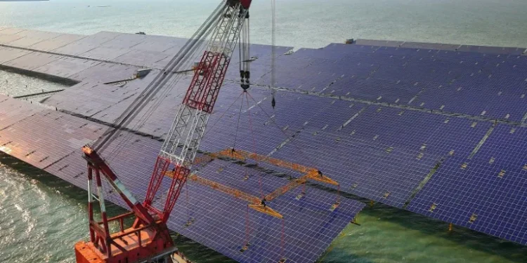 China may strengthen climate role amid US fossil fuel push