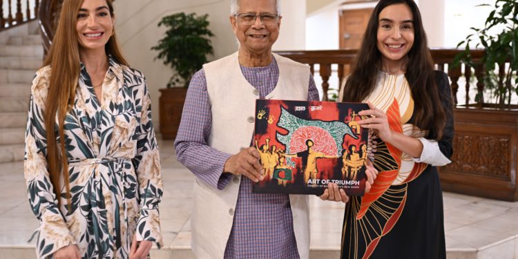 Daughters of Azerbaijan President Call on Chief Adviser