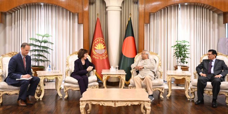 US Chargé d’Affaires Pays Farewell Call on Chief Adviser