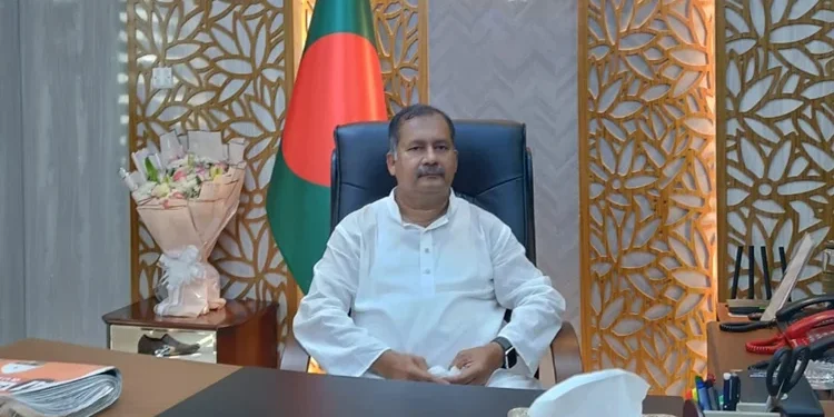 Media development impossible without solving journalists’ problems: Information Minister