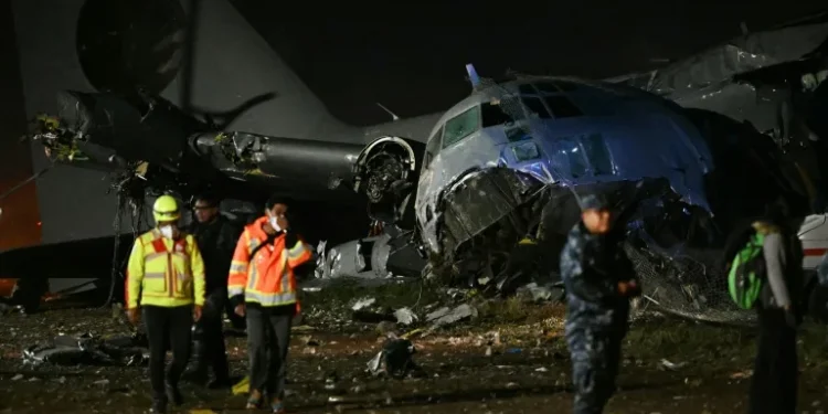 20 killed in cash-packed military plane crash in Bolivia